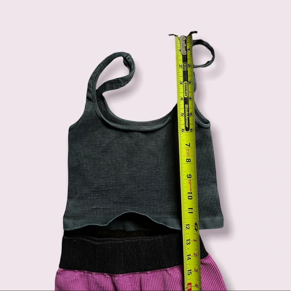 Free People Movement Prajna Short & Happiness Runs Square Neck Crop Set - Picture 4 of 8